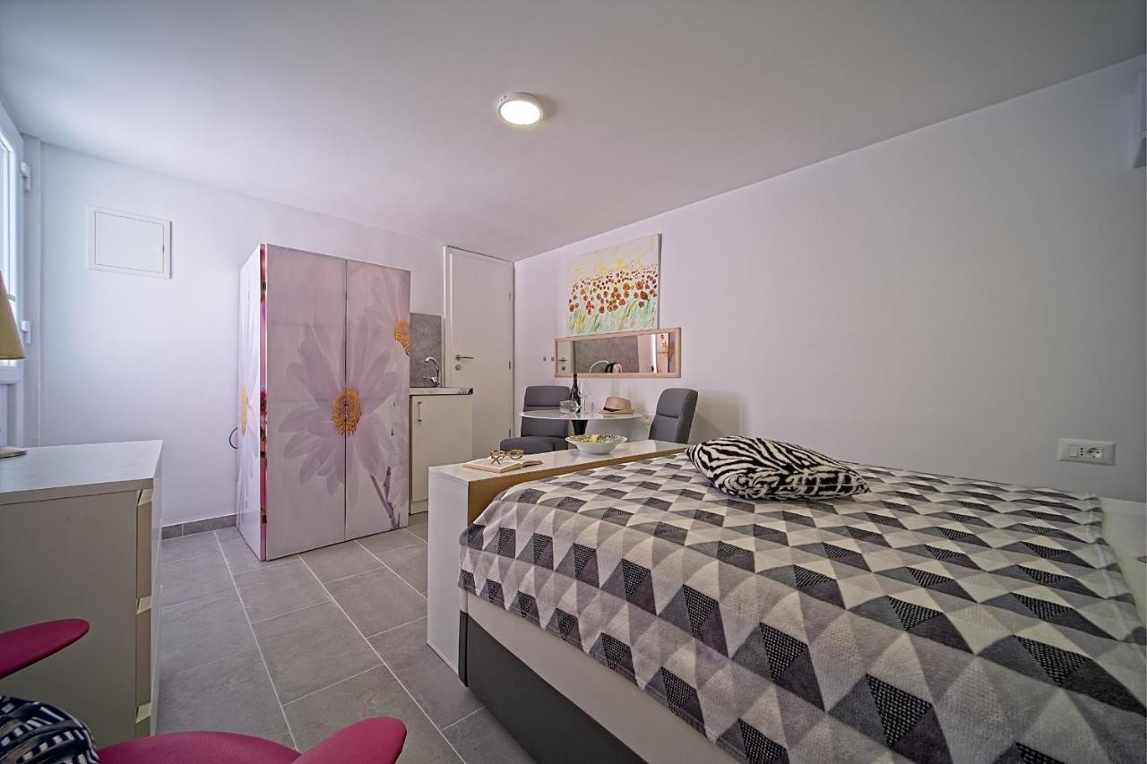 Apartments Lux Makarska Kültér fotó